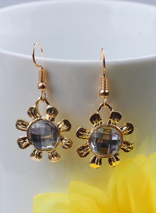 Retro Alloy Hollow Flower Diamond Necklace And Earrings Set - Image 4