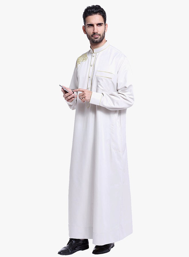 كندورة عربية برقبة قصيرة غير مطوية أبيض  - Image 3
