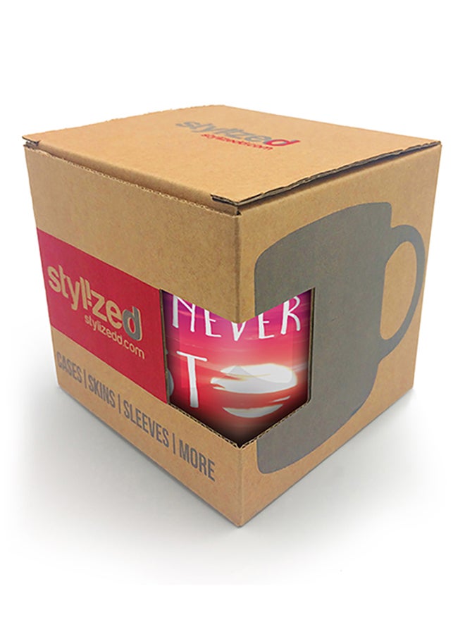 ستايلايزد كوب بتصميم نيفير ستوب دريمينج مطبوع وردي / بنفسجي / أبيض - Image 3