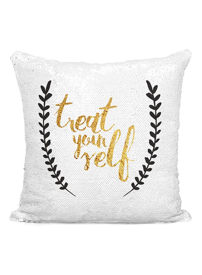 وسادة صغيرة مزينة بالترتر بتصميم عبارة Treat You Self فضي/أبيض/أصفر 16x16بوصة - Image 2