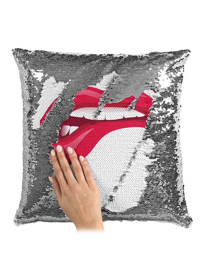 وسادة زينة مطرزة بالترتر بتصميم شفاه حمراء فضي/أبيض/أحمر 16x16بوصة - Image 3