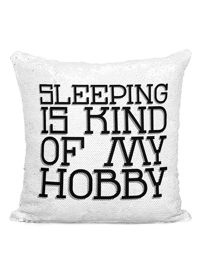 وسادة صغيرة مزينة بالترتر عليها عبارة Sleeping Is Kind Of My Hobby فضي / أسود / أبيض 16x16بوصة - Image 2