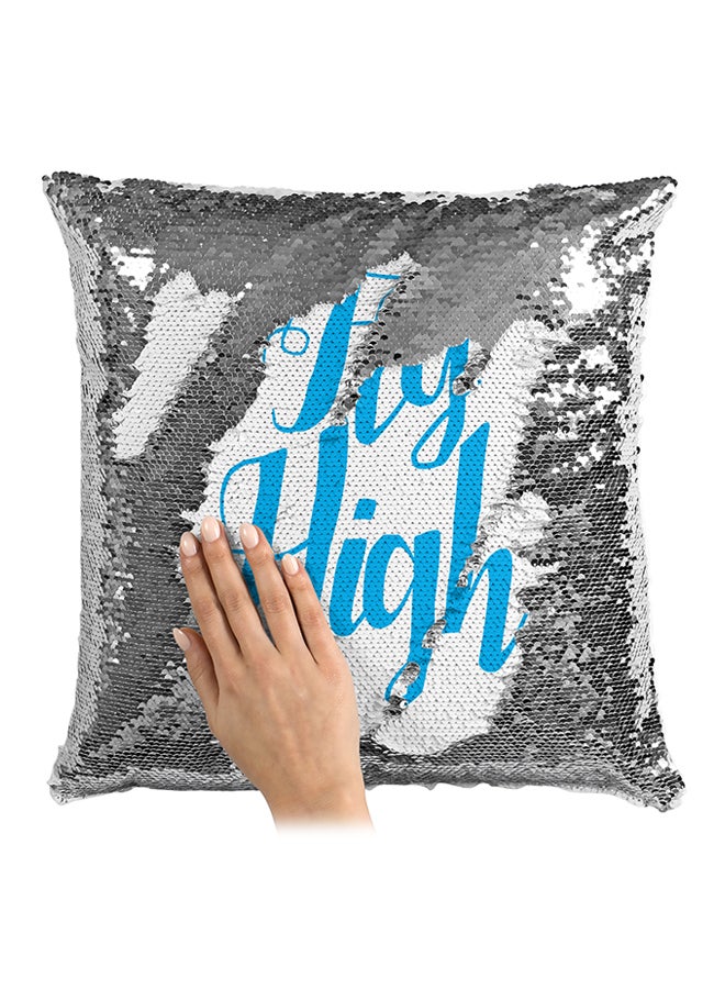 وسادة زينة مطرزة بالترتر ومطبوع عليها عبارة 'Fly High' فضي/أبيض/أزرق 16x16بوصة - Image 3