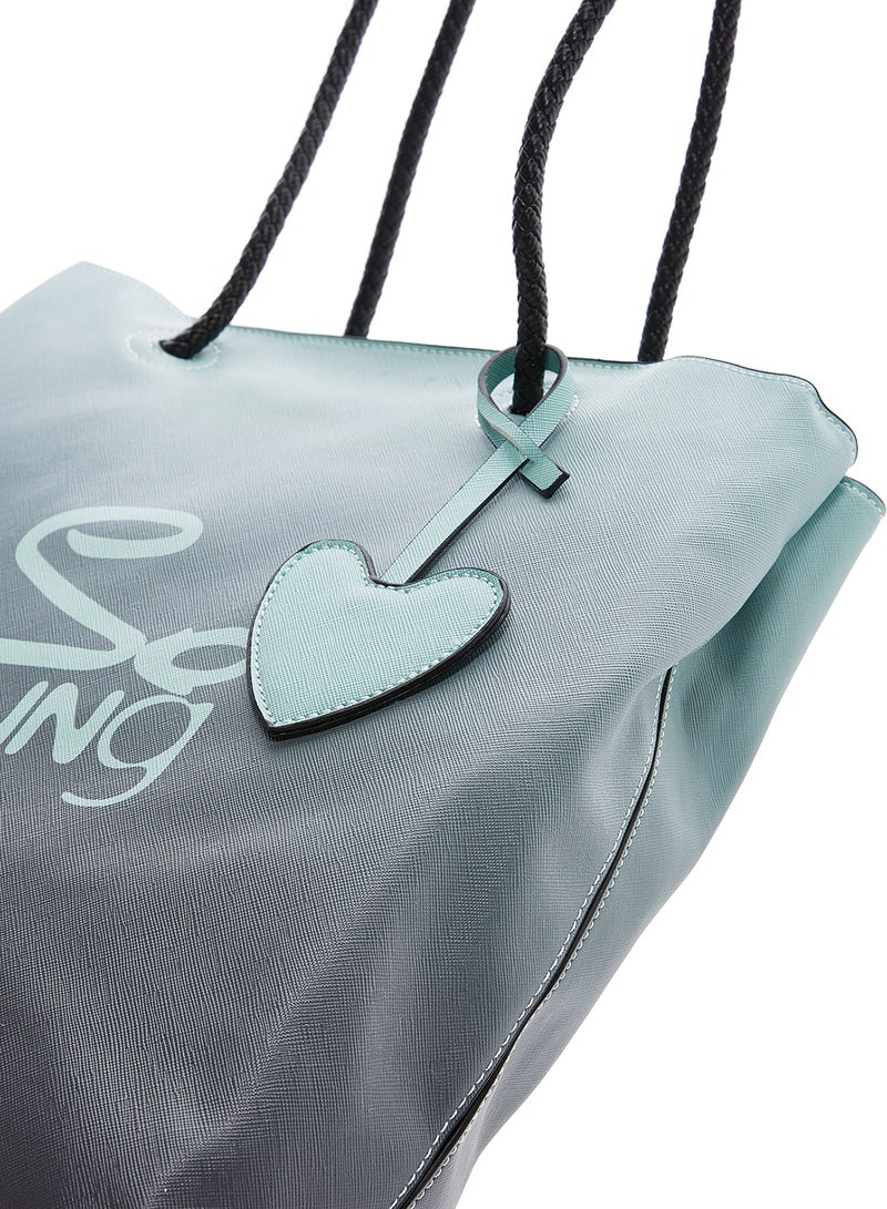 سوديني حقيبة حمل بلونين مكتوب عليها عبارة "So Young" أكوا / أسود - Image 3