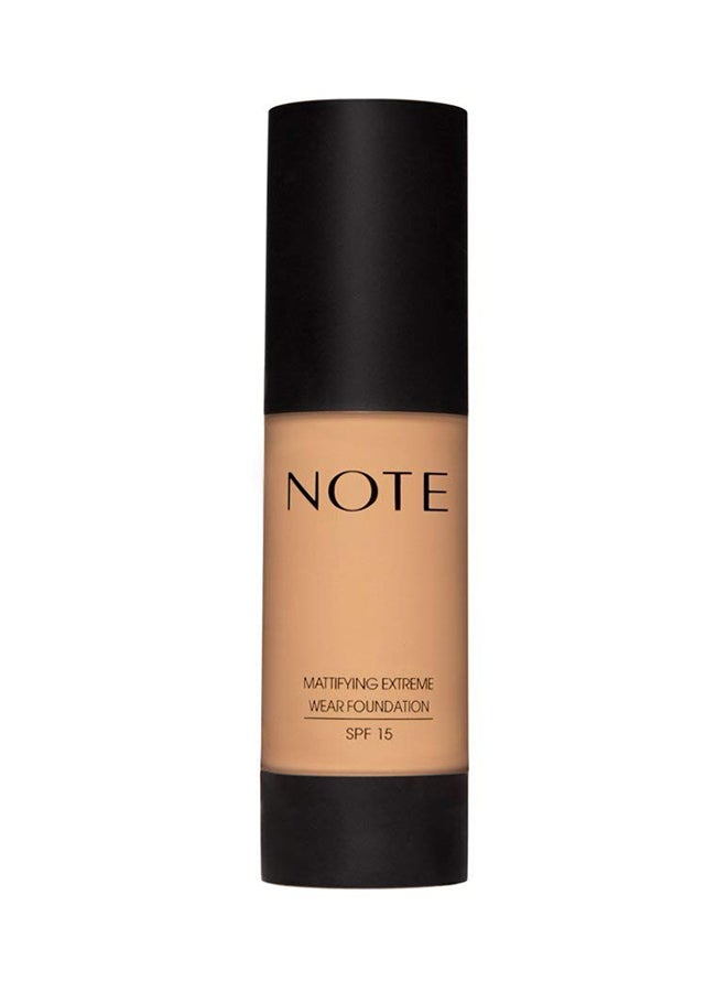 Note Mattifying Extreme Wear Foundation Pump 05 Honey Beige - Image 1