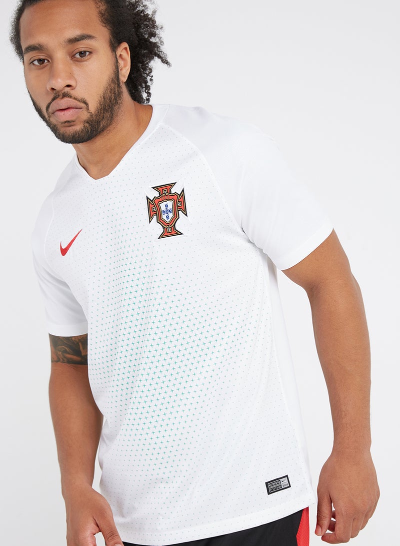 نايكي - تيشيرت بشعار منتخب البرتغال 2018 في كأس العالم أبيض/ أحمر/ أزرق - Image 1
