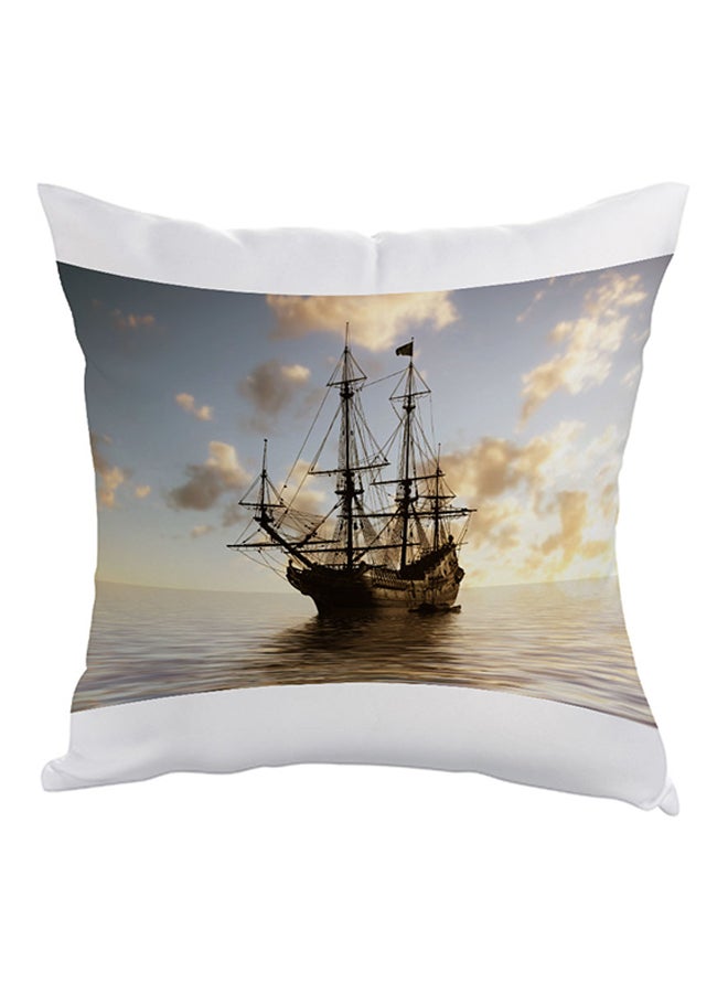 وسادة بطبعة باخرة شراعية رمادي / أبيض / أسود 40 x 40سم