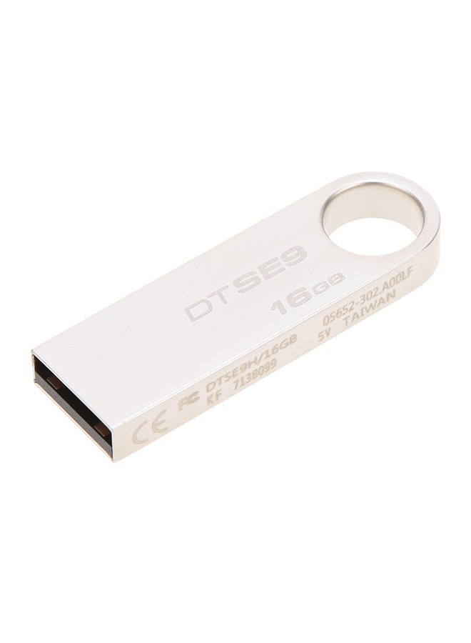 Kingston DataTraveler USB 2.0 Flash Drive Silver  - Image 2