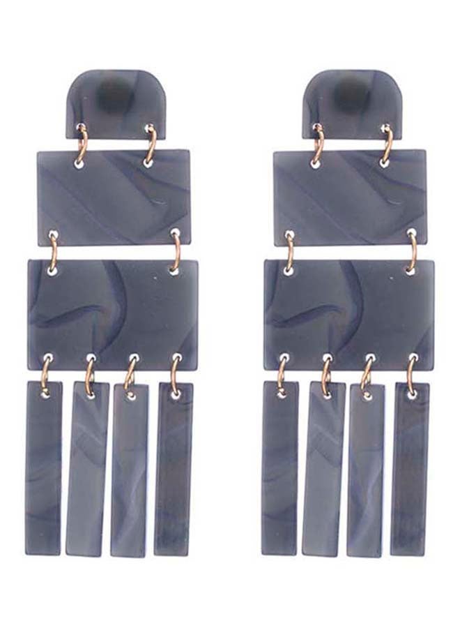 أقراط متدلية من إليغانت