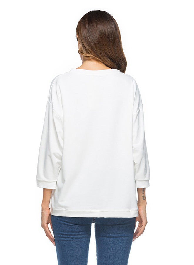 تي شيرت برقبة على شكل حرف "في" أبيض - Image 2