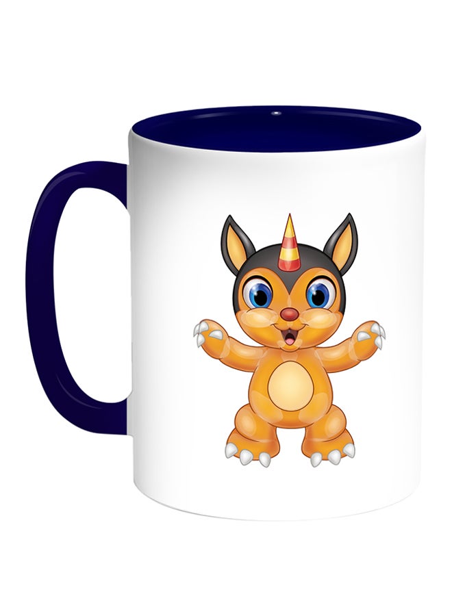 مج قهوة بطبعة شخصية كارتونية أبيض/أزرق