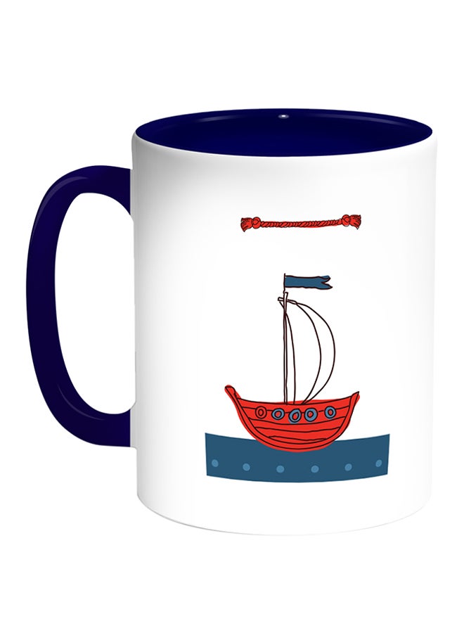 ديكالاك قدح قهوة مطبوع عليه صورة قارب يبحر أبيض/أزرق