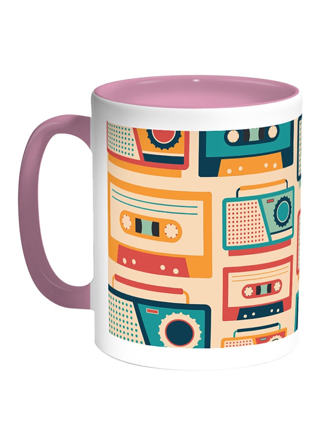 ديكالاك كوب قهوة مطبوع عليه صور أشرطة كاسيت كلاسيكية أبيض/ وردي
