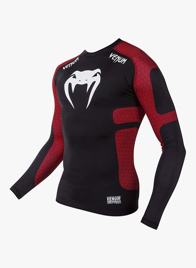 تيشيرت لحمل الأثقال طراز EKN0004 باللونين الأحمر و الأسود أحمر وأسود - Image 3