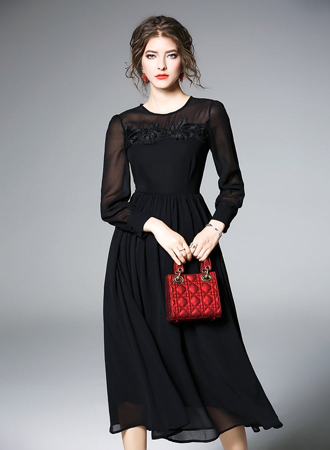 Y&D Round Neck Solid Pattern Long Sleeve Midi Dress Black  - Image 3