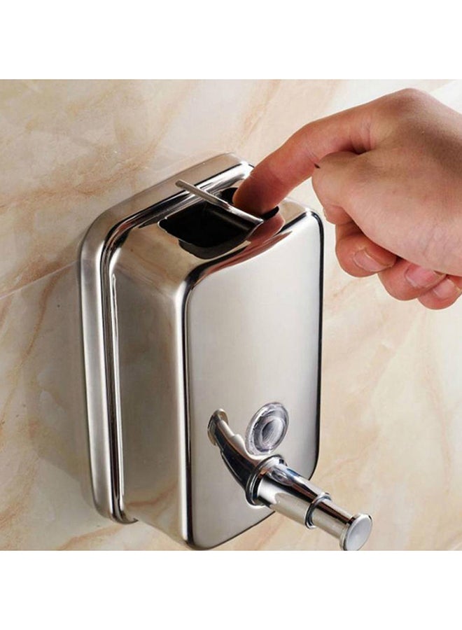 موزع صابون يدوي بسعة 500 مل يثبَّت بالحائط ومصنوع من الإِستانلس ستيل للاستخدام في الحمامات والمطابخ والفنادق فضي 15x5x9سم - Image 3