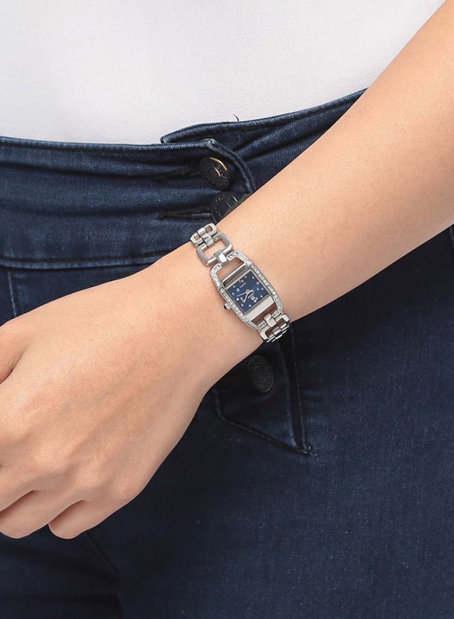 جينيفال من سويسرا ساعة يد بعقارب وسوار من الستانلس ستيل مقاومة للماء GBS814WE للنساء - Image 4