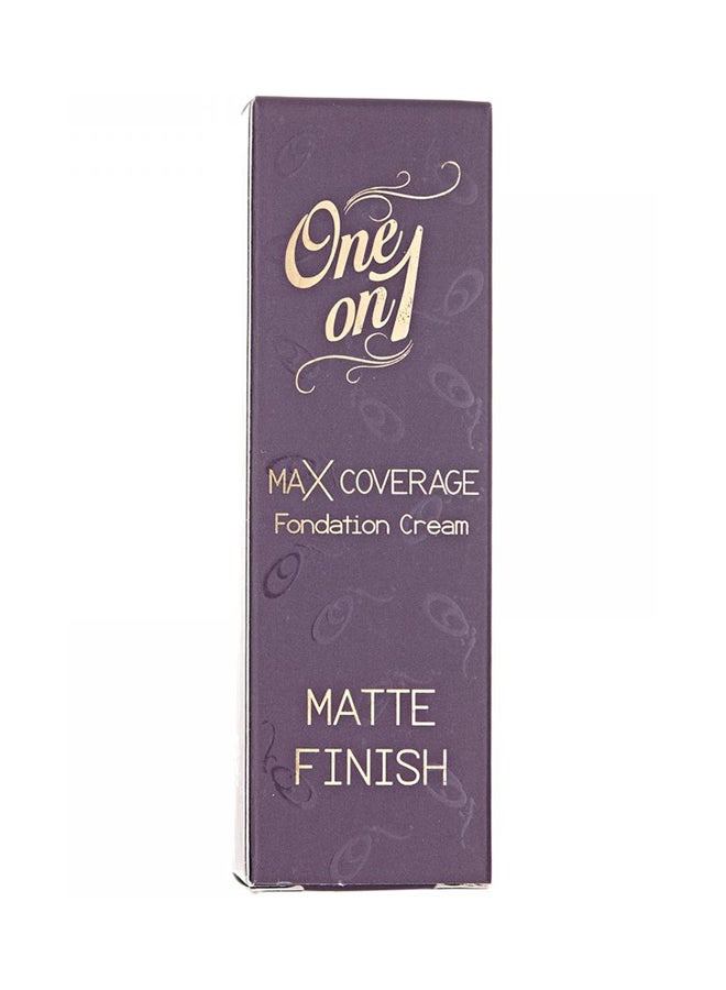 One on 1 - Max Coverage Foundation Cream 44 Warm Ivory - Image 1