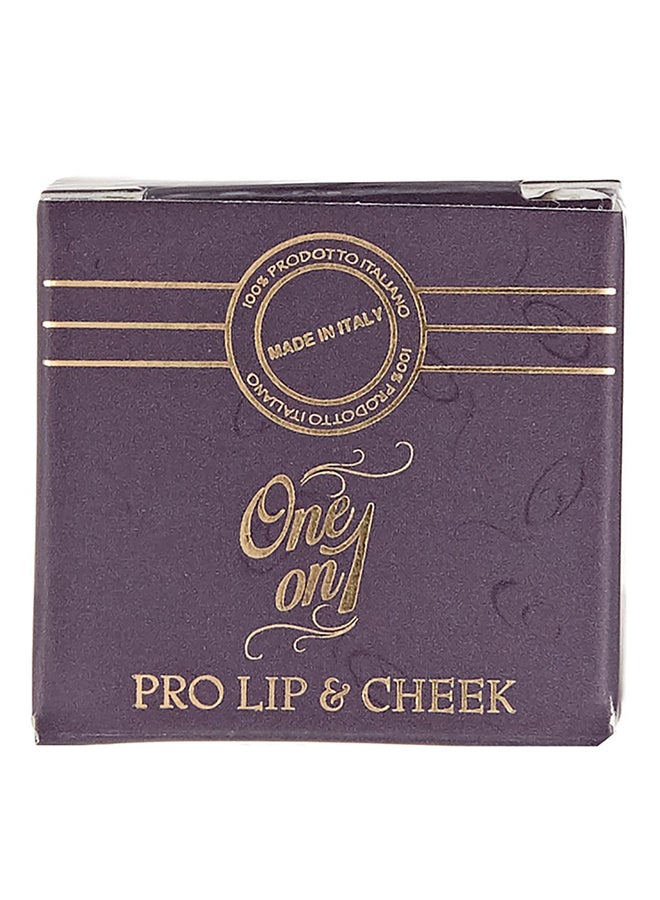 One on 1 - Lip And Cheek Mousse Color 606 Soft Brown - Image 1