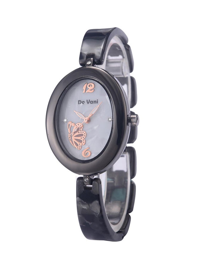 دي فاني ساعة يد كوارتز بعقارب بسوار من السيراميك مقاومة للماء طراز D8450 للنساء