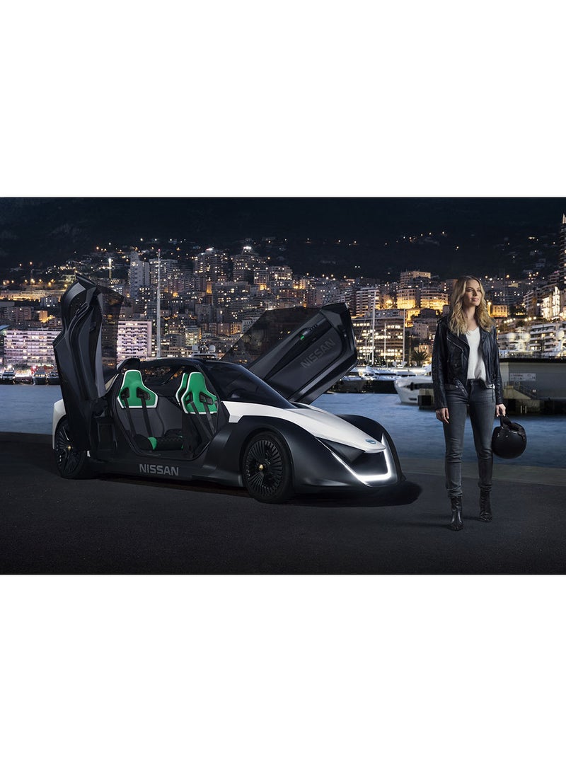 Margot Robbie Nissan Electric Car Ambassador Wall Art Canvas Print Multicolour 50x33x3.5cm - Image 1