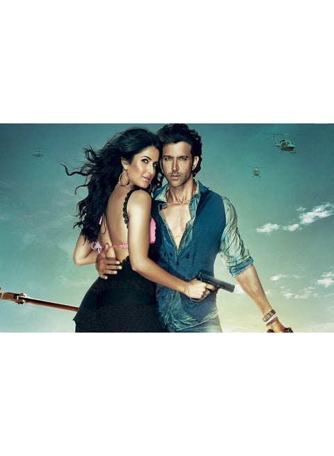 Hrithik Roshan and Katrina Kaif In Big Bang 2 Wall Art Canvas Print Multicolour 70x44x3.5cm