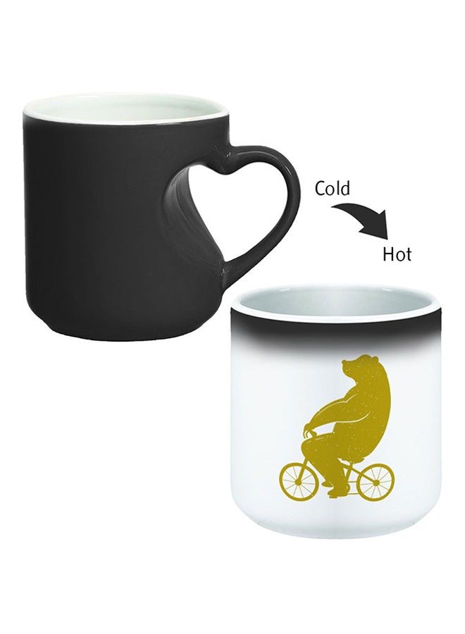 ديكالاك كوب سحري من السيراميك مزود بمقبض على شكل قلب بتصميم منحنٍ إلى الداخل أسود/ أبيض - Image 2