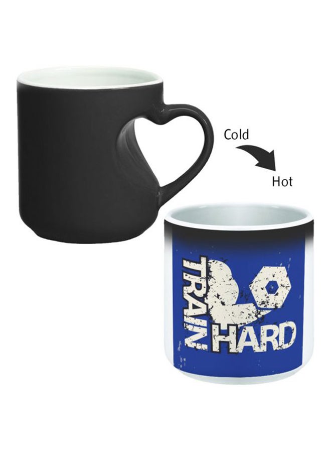 ديكالاك كوب سحري بخاصية تغير الألوان مزود بمقبض على شكل قلب أسود/ أبيض - Image 2