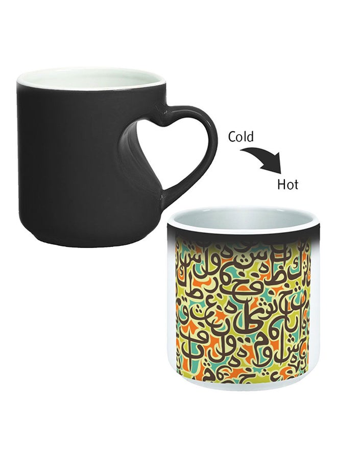 ديكالاك كوب سحري من السيراميك مزود بمقبض على شكل قلب بتصميم منحنٍ إلى الداخل أسود/ أبيض - Image 2