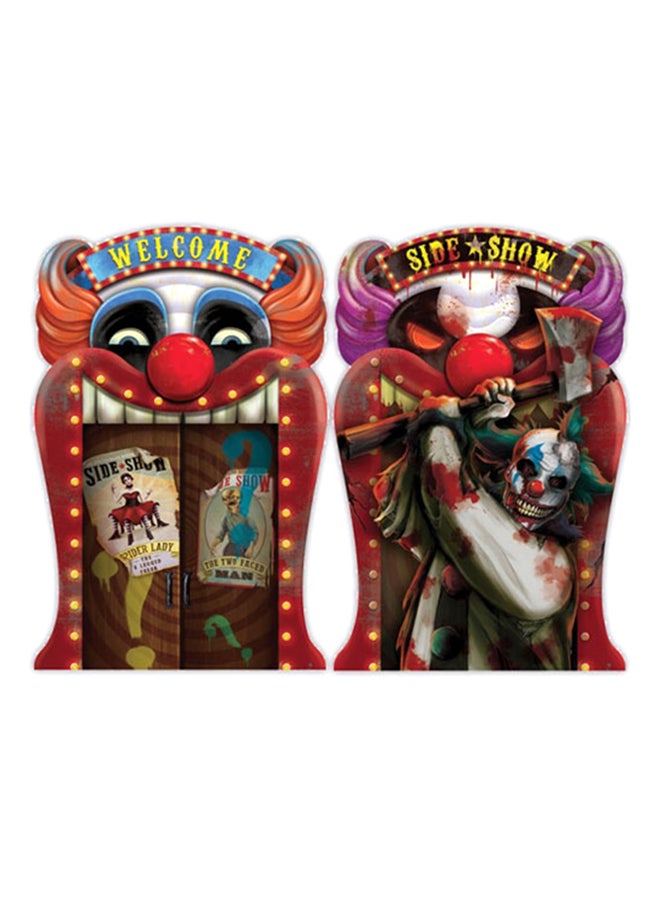 أمسكان لافتة عدسية الشكل بتصميم مهرجان مخيف