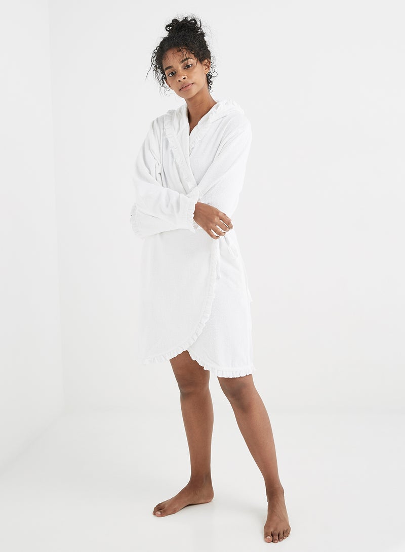 رداء استحمام ماليكا بغطاء للرأس أبيض - Image 1