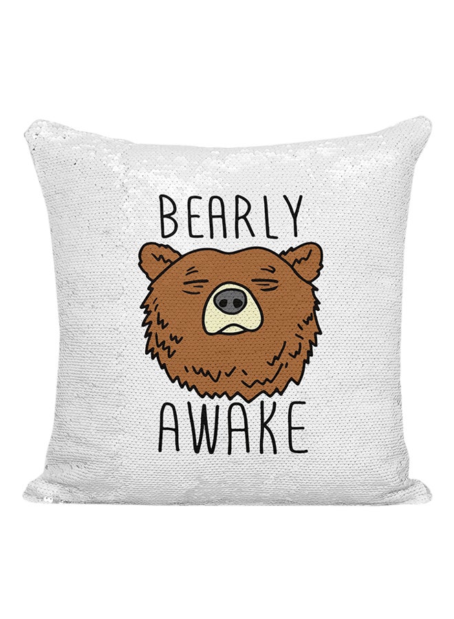 وسادة للديكور مزينة بالترتر مطبوع عليها رسمة الدب الرمادي وعبارة "Bearly Awake" فضي/أبيض/بني 16x16بوصة - Image 1
