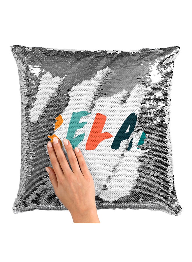 وسادة للديكور مزينة بالترتر مطبوع عليها كلمة مقتبسة عن التأمل "Relax" أبيض/فضي/أخضر 16x16بوصة - Image 3