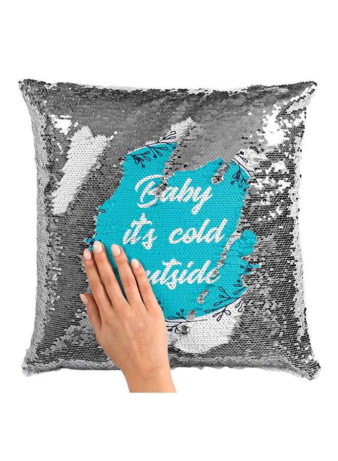 وسادة مطرزة بالترتر مطبوعة بعبارة "Baby It's Cold Outside" أبيض/فضي/أزرق 16x16بوصة - Image 3