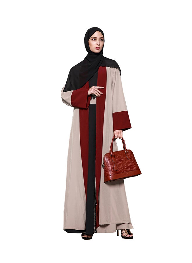 عباية بأكمام طويلة وتفاصيل رقع بيج/أحمر - Image 1