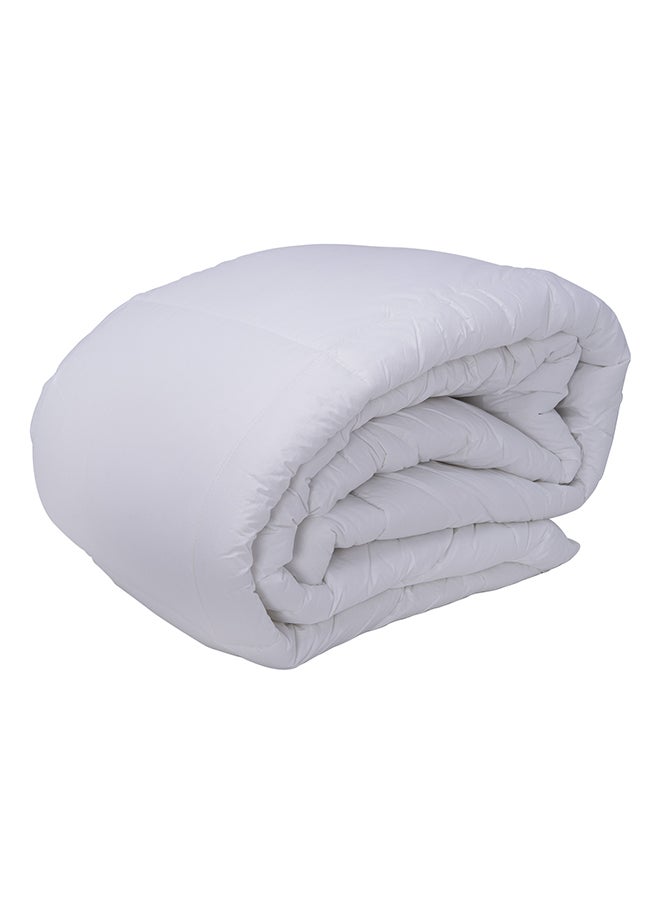 كاسا كومفورت لحاف مصنوع من مادة صناعية microfiber أبيض 240x220سم  - Image 1
