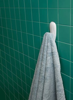 Command 17600B-ES Bathroom Hook With Water-Resistant Strips,Large,Holds 3.4 Kg. Each 1xHook And 2xStrips White 5.7x9.2x22.2inch  - Image 2