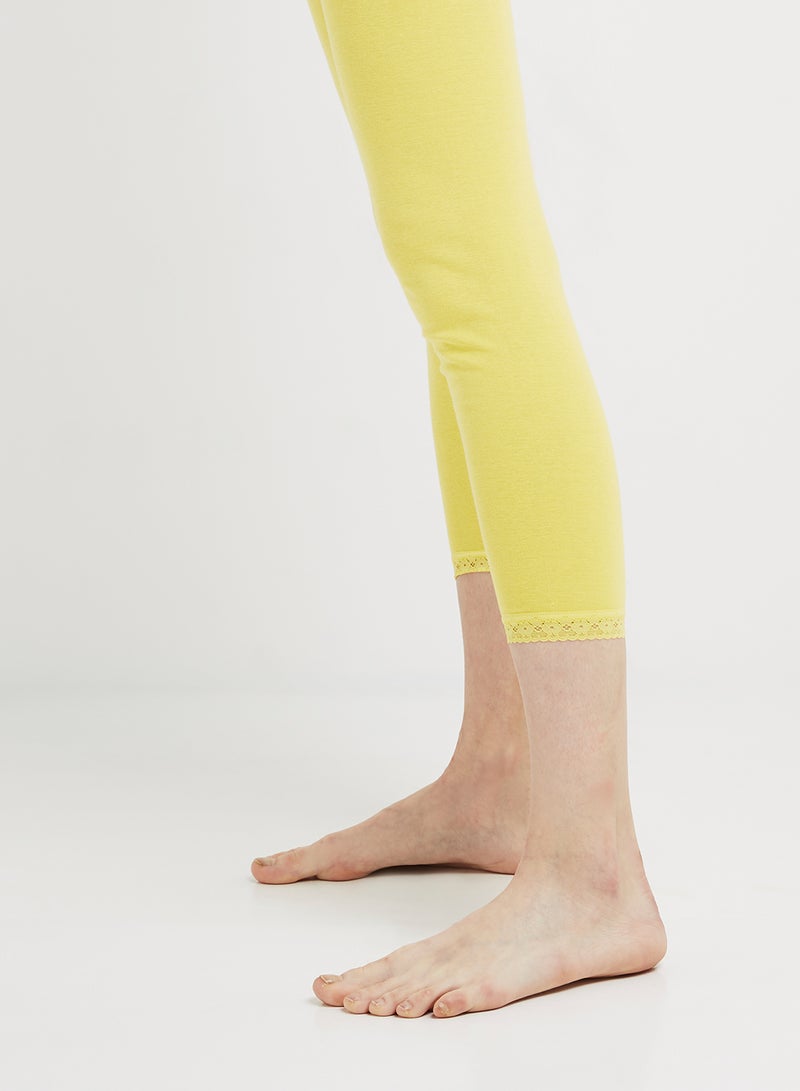 سلاجر بنطال ضيق مزين بالدانتيل أصفر - Image 4