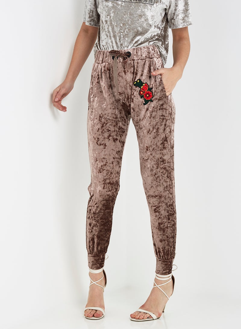 Iconic Embroidered Skin Fit Sweatpants Beige - Image 1