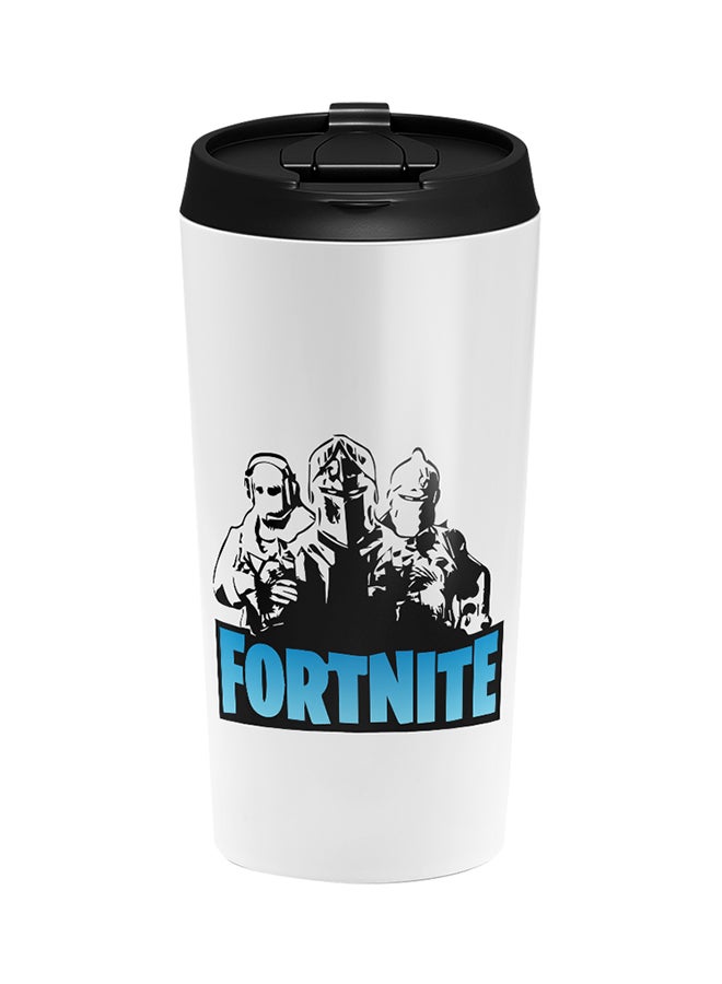 لاود يونيفيرس كوب مطبوع عليه صورة لاعبي Fortnite مع غطاء أبيض / أسود / أزرق - Image 1