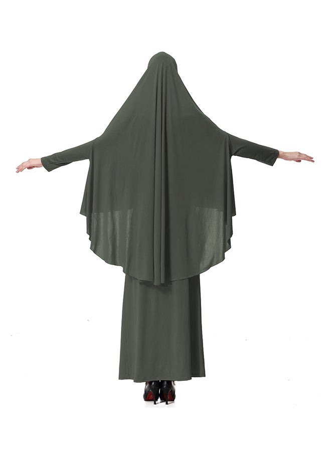 شاربدو طقم ثوب مع حجاب من قطعتين اللون الأخضر العسكري - Image 2