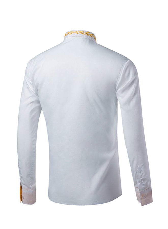 شاربدو قميص برقبة ذات ياقة بتصميم سادة أبيض - Image 2