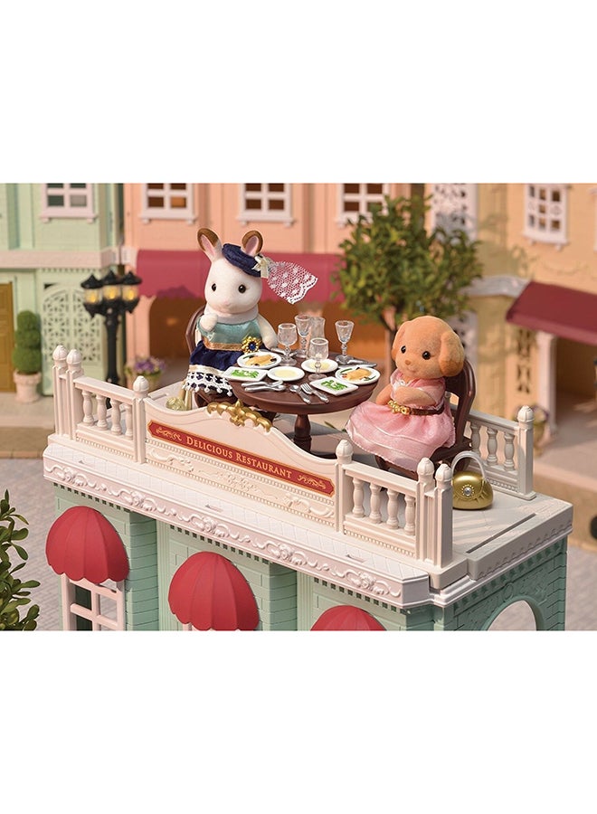 Sylvanian Families Delicious Restaurant Playset - Image 3