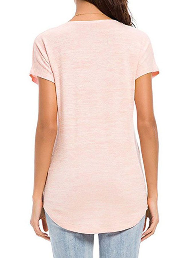 شاربدو بلوزة سادة بفتحة رقبة على شكل حرف V وردي - Image 2