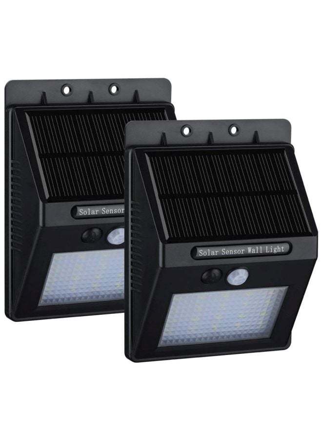 مصباح LED للأماكن الخارجية يعمل بالطاقة الشمسية أبيض 12.4x5x9.5سم - Image 2