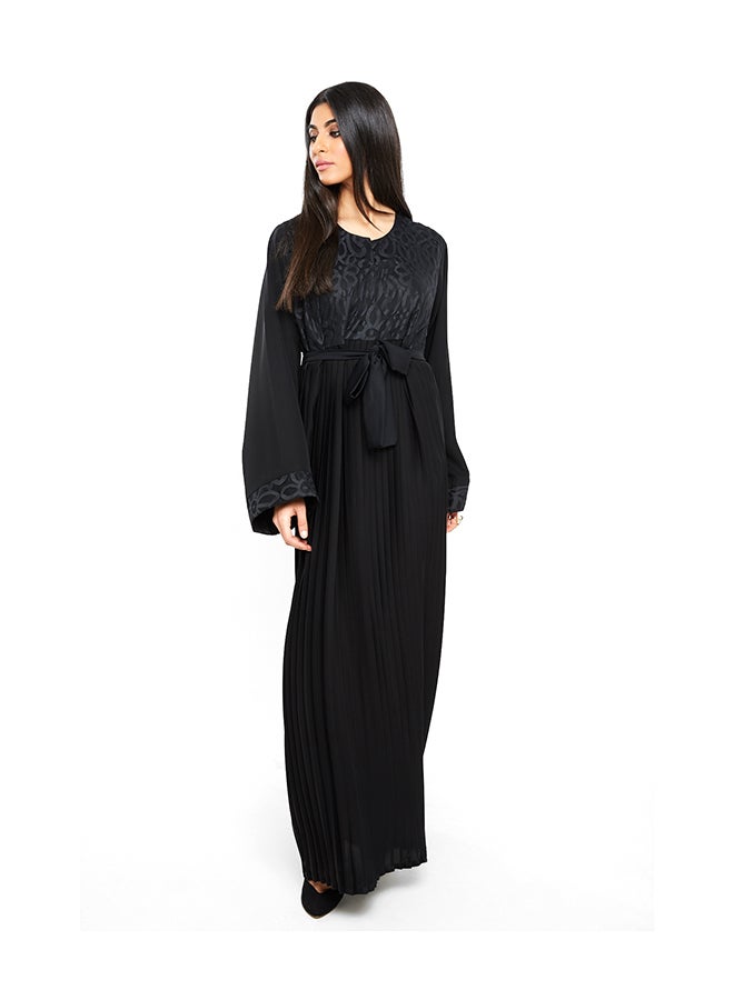 Umbrella Cut Embossed Detailing abaya Black