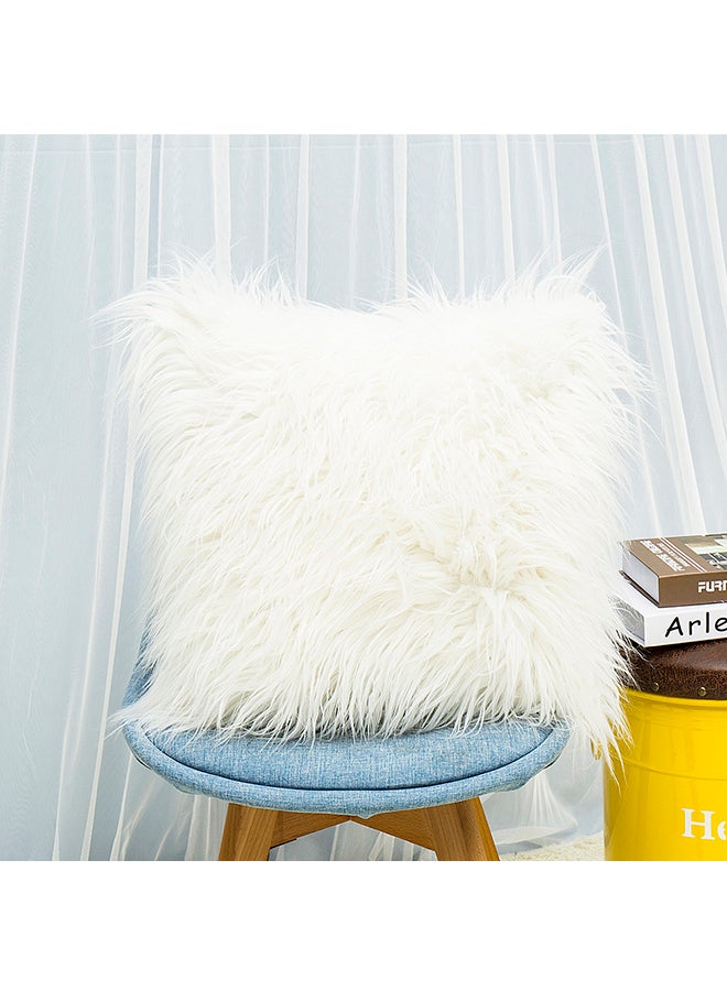 غطاء وسادة مخملي طويل من الفرو الصناعي أبيض 0.14كيلوجرام - Image 2
