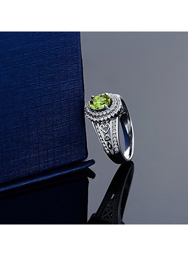 جم ستون كينج خاتم للنساء مصنوع من الفضة الإسترليني عيار 925 مرصّع بحجر زبرجد لون أخضر وزن 1.36 قيراط - Image 3