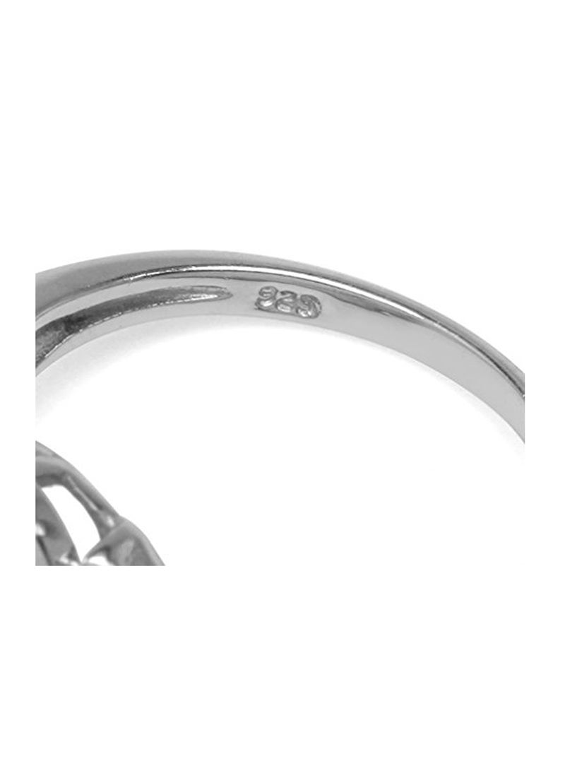 سيلفر شيك خاتم من الفضة الإسترليني عيار 925 ومطلي بالذهب الأبيض بتصميم بيضاوي وعقدة كلتية مثلثة ومرصع بحجر العقيق اليماني - Image 3