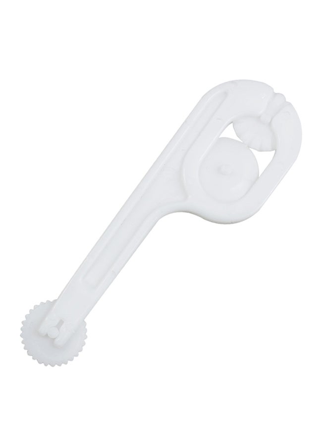 فيس مايل أداة بلاستيكية لتقطيع كعكات الفوندان مكونة من 6 قطع أبيض 12Ø³Ù†ØªÙŠÙ…ØªØ± - Image 1